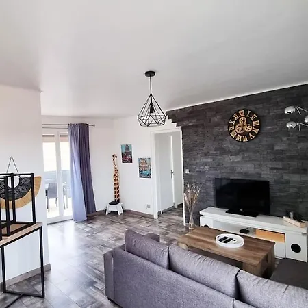 Apartment T2 + Grande Terrasse Perpignan